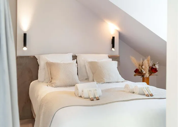 Sumptuous Near De Ville&marais Paris